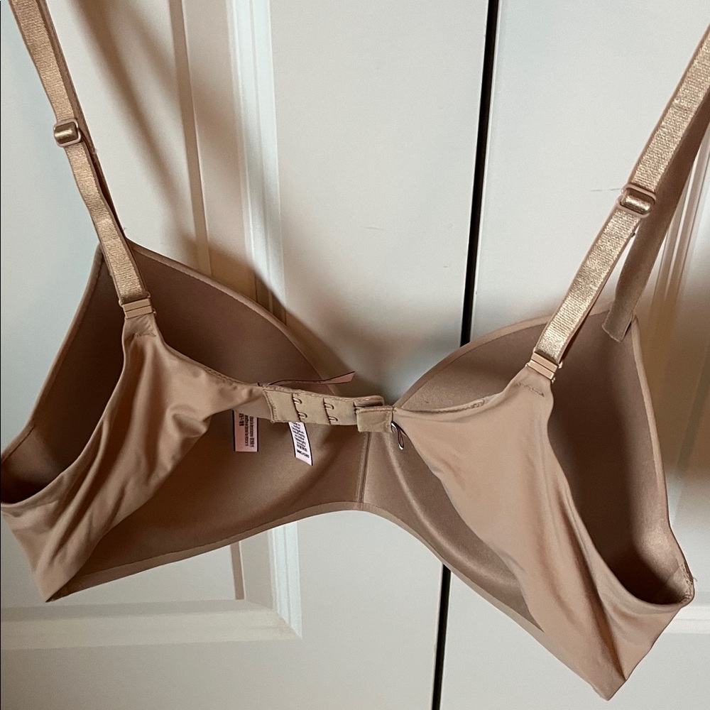 Victoria's Secret Soft Beige Bra - Picture 2 of 3